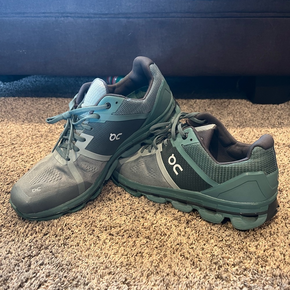 On Running Shoes (OnCloud)